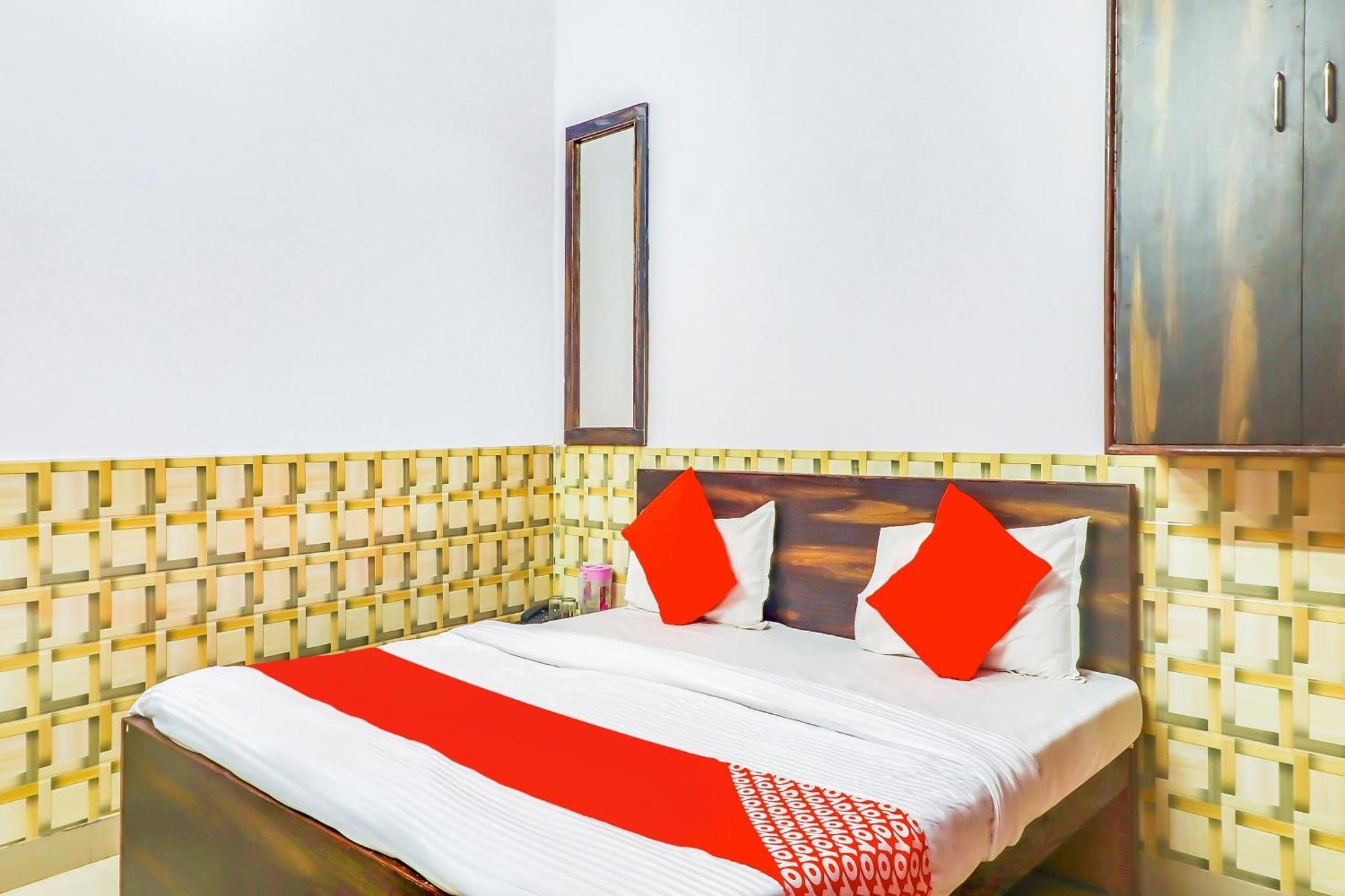 Hotel Super Collection O Dolphin à Lucknow Extérieur photo