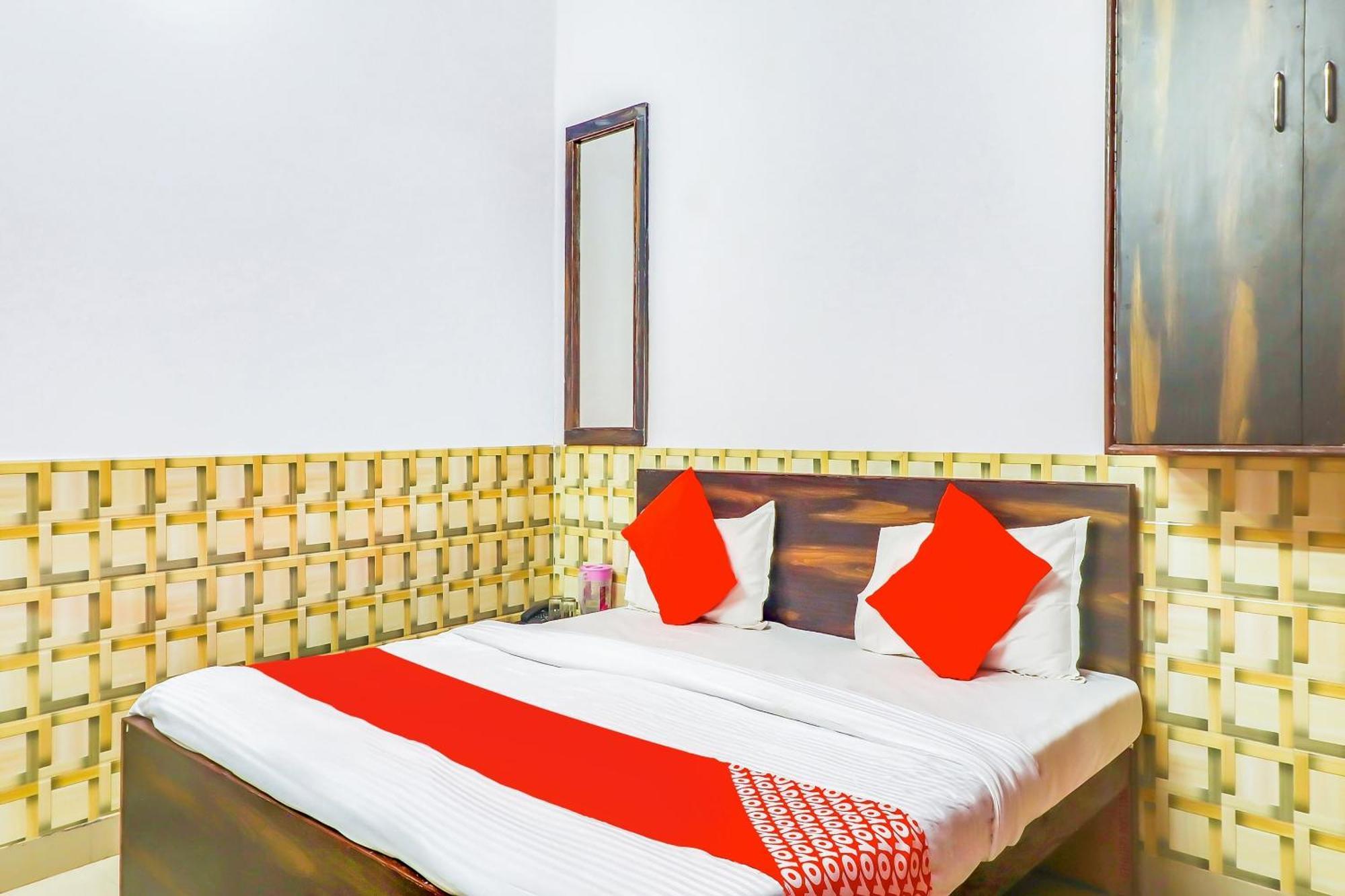 Hotel Super Collection O Dolphin à Lucknow Extérieur photo